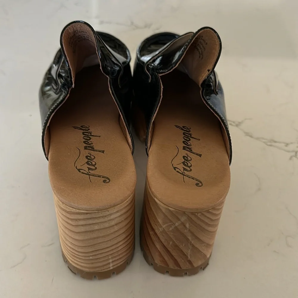Free People Black Patent Corbin Loager Clog - Picture 5 of 12